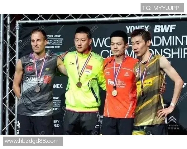 重庆羽毛球队与杭州羽毛球队赛后复盘分析比赛节奏与战术对决