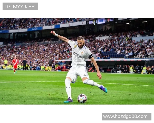 2020年足球明星的精彩瞬间与趣味体验是否让你大开眼界呢